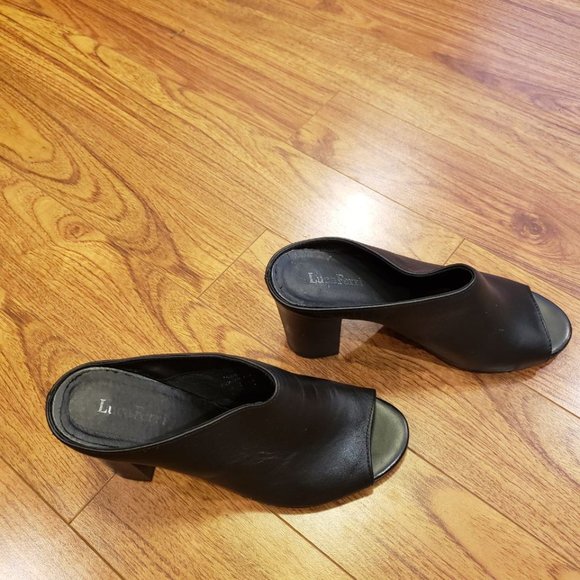 Leather shoes - Picture 2 of 3